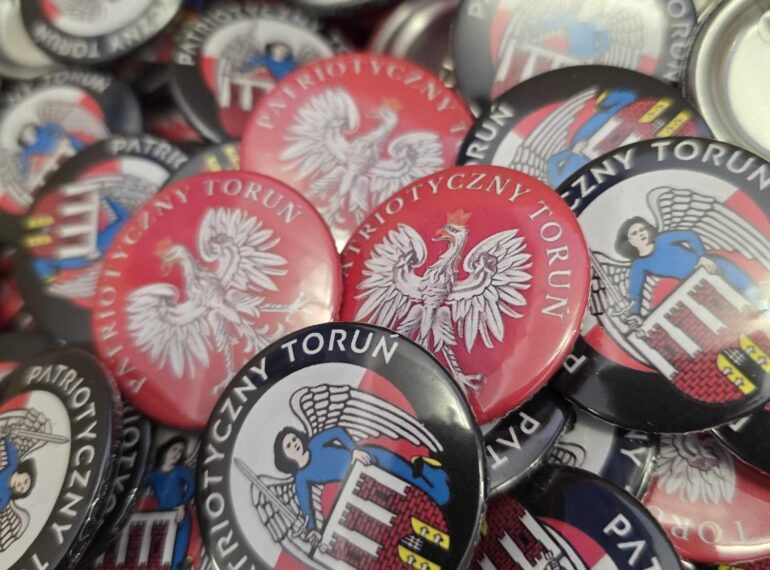 Przypinki - Patriotyczne - Patriotyczny Toruń