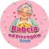 Wzór: Przypinka Babcia od Pierogów – napis Babcia od Pierogów i pole imię na pastelowej grafice