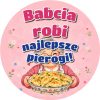 Wzór: Przypinka Babcia Robi Najlepsze Pierogi – pastelowa grafika z napisem Babcia robi najlepsze pierogi!