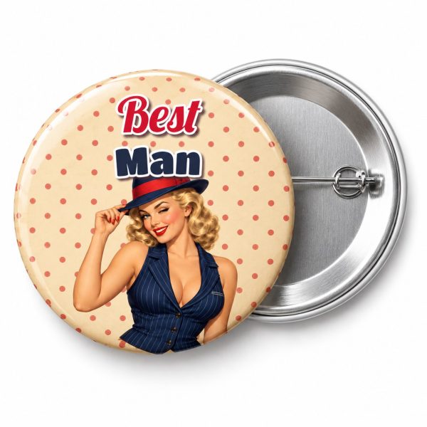 Przypinka Best Man Pin-up w Kapeluszu Fedora: przypinka na wieczór kawalerski z napisem Best Man – przód i aluminiowy tył z agrafką