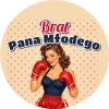 Wzór: Przypinka Brat Pana Młodego Pin-up Bokserka – grafika z napisem Brat Pana Młodego
