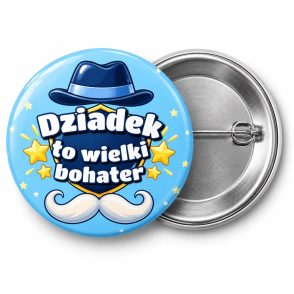 Przypinka Dziadek Wielki Bohater: przypinka na Dzień Babci i Dziadka z napisem Dziadek to wielki bohater – przód i aluminiowy tył z agrafką