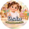 Wzór: Przypinka Dzielna Przedszkolaczka Dziewczynka z Kucykami – grafika z napisem Dzielna przedszkolaczka