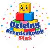 Wzór: Przypinka Dzielny Przedszkolak z Imieniem Wieża z Klocków – napis Dzielny Przedszkolak i pole imię