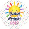 Wzór: Przypinka Dzień Kropki 2027 Uśmiechnięte Słońce – napis Dzień Kropki i pole rok