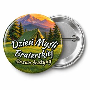 Przypinka Dzień Myśli Braterskiej Drużyna Namiot: przypinka na Dzień Myśli Braterskiej z napisem Dzień Myśli Braterskiej oraz polem nazwa drużyny (np. Nazwa drużyny) – przód i aluminiowy tył z agrafką