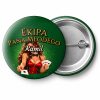 Przypinka Ekipa Pana Młodego z Imieniem Krupierka: przypinka na wieczór kawalerski z napisem Ekipa Pana Młodego oraz polem imię pana młodego (np. Kamil) – przód i aluminiowy tył z agrafką