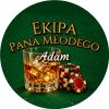 Wzór: Przypinka Ekipa Pana Młodego z Imieniem Whisky i Żetony – napis Ekipa Pana Młodego i pole imię pana młodego