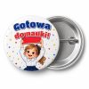 Przypinka Gotowa do Nauki Dziewczynka z Książką: przypinka na pasowanie pierwszoklasisty z napisem Gotowa do nauki! – przód i aluminiowy tył z agrafką