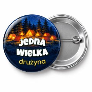 Przypinka Jedna Wielka Drużyna: przypinka na Dzień Myśli Braterskiej z napisem Jedna wielka drużyna – przód i aluminiowy tył z agrafką