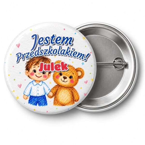 Przypinka Jestem Przedszkolakiem z Imieniem Kredkowy Przytulas: przypinka na pasowanie na przedszkolaka z napisem Jestem Przedszkolakiem! oraz polem imię (np. Julek) – przód i aluminiowy tył z agrafką