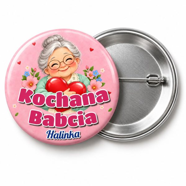Przypinka Kochana Babcia z Imieniem: przypinka na Dzień Babci i Dziadka z napisem Kochana Babcia oraz polem imię (np. Halinka) – przód i aluminiowy tył z agrafką