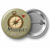 Przypinka Kompas Serca: przypinka na Dzień Myśli Braterskiej z napisem Kompas serca – przód i aluminiowy tył z agrafką