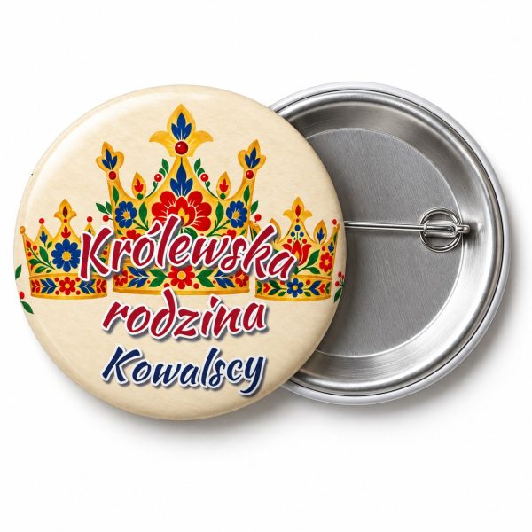 Przypinka Królewska Rodzina: przypinka na Orszak Trzech Króli z napisem Królewska rodzina oraz polem nazwisko (np. Kowalscy) – przód i aluminiowy tył z agrafką