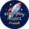Wzór: Przypinka Kropkowy Mistrz Rakieta – napis Kropkowy mistrz i pole imię