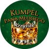 Wzór: Przypinka Kumpel Pana Młodego z Imieniem Szklanka Whisky – napis Kumpel Pana Młodego i pole imię