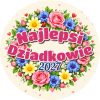 Wzór: Przypinka Najlepsi Dziadkowie w Wianku – napis Najlepsi Dziadkowie i pole rok na pastelowej grafice