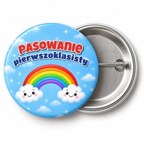 Przypinka Pasowanie Pierwszoklasisty Tęcza: przypinka na pasowanie pierwszoklasisty z napisem Pasowanie pierwszoklasisty – przód i aluminiowy tył z agrafką
