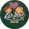 Wzór: Przypinka Pasowanie Pierwszoklasisty z Imieniem Kredowe Serce – napis Pasowanie Pierwszoklasisty i pole imię