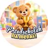 Wzór: Przypinka Przedszkolak na Medal Miś z Pucharem – grafika z napisem Przedszkolak na medal!