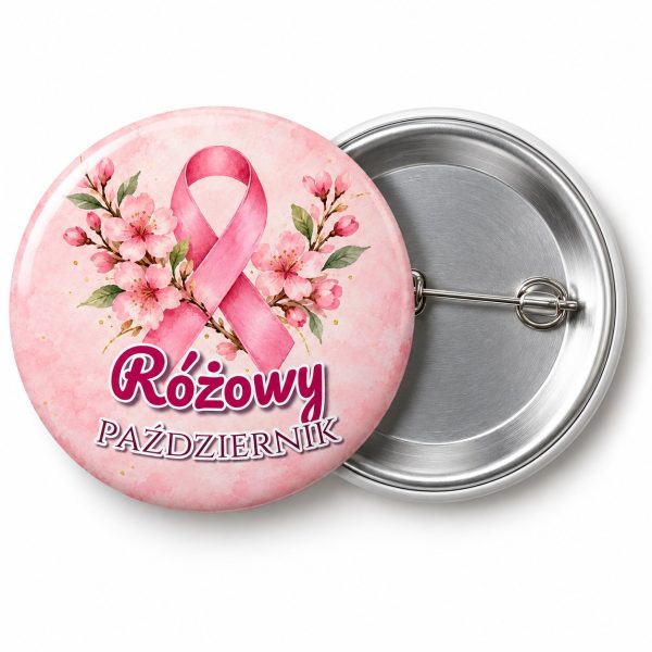 Przypinka Różowy Październik Kwiat Wiśni: przypinka na Różowy Październik z napisem Różowy październik – przód i aluminiowy tył z agrafką