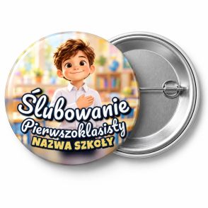 Przypinka Ślubowanie Pierwszoklasisty z Nazwą Szkoły Ręka na Sercu: przypinka na pasowanie pierwszoklasisty z napisem Ślubowanie Pierwszoklasisty oraz polem nazwa szkoły (np. Nazwa szkoły) – przód i aluminiowy tył z agrafką