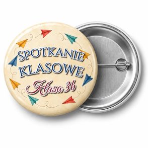 Przypinka Spotkanie Klasowe Papierowe Samolociki: przypinka na spotkanie klasowe z napisem Spotkanie klasowe oraz polem klasa (np. Klasa 3b) – przód i aluminiowy tył z agrafką