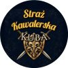 Wzór: Przypinka Straż Kawalerska z Imieniem Tarcza i Szpady – napis Straż Kawalerska i pole imię