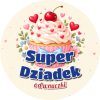 Wzór: Przypinka Super Dziadek z Babeczką – napis Super Dziadek i pole od kogo na pastelowej grafice