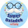 Wzór: Przypinka Super Dziadek z Wąsami – napis Super Dziadek i pole od kogo na pastelowej grafice