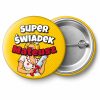 Przypinka Super Świadek z Imieniem Komiksowa Pielęgniarka: przypinka na wieczór kawalerski z napisem Super Świadek oraz polem imię (np. Mateusz) – przód i aluminiowy tył z agrafką