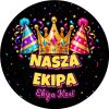 Wzór: Przypinka Sylwester Nasza Ekipa – napis Nasza Ekipa i pole ekipa na sylwestrowej grafice