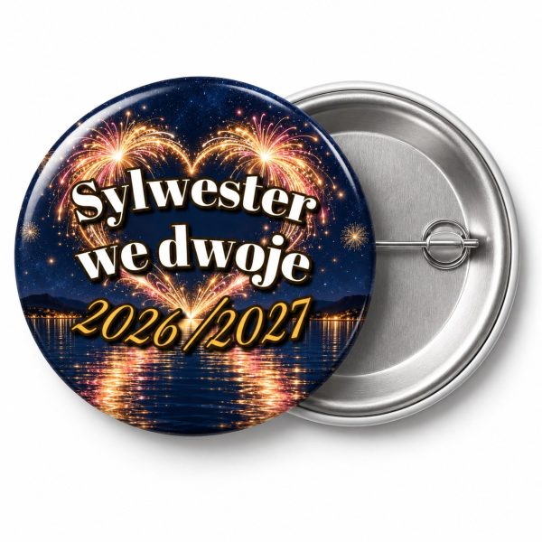 Przypinka Sylwester Serce z Fajerwerków: przypinka na Sylwestra z napisem Sylwester we dwoje oraz polem rok (np. 2026/2027) – przód i aluminiowy tył z agrafką
