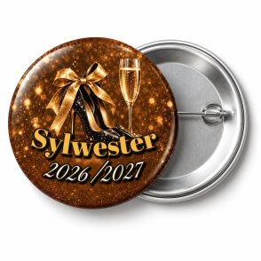 Przypinka Sylwester Szpilki i Szampan: przypinka na Sylwestra z napisem Sylwester oraz polem rok (np. 2026/2027) – przód i aluminiowy tył z agrafką