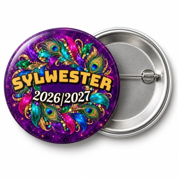 Przypinka Sylwester Wieniec z Piór: przypinka na Sylwestra z napisem Sylwester oraz polem rok (np. 2026/2027) – przód i aluminiowy tył z agrafką