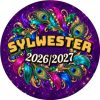 Wzór: Przypinka Sylwester Wieniec z Piór – napis Sylwester i pole rok na sylwestrowej grafice