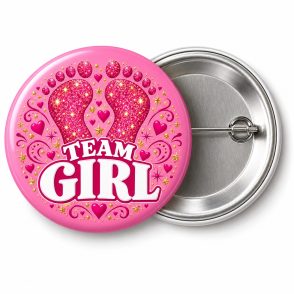 Przypinka Team Girl Stópki: kolorowa przypinka na baby shower z napisem TEAM GIRL – przód i aluminiowy tył z agrafką