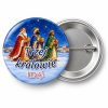 Przypinka Trzej Królowie Idą: przypinka na Orszak Trzech Króli z napisem Trzej królowie idą! – przód i aluminiowy tył z agrafką