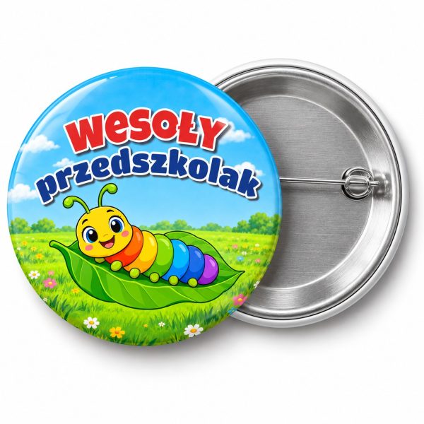 Przypinka Wesoły Przedszkolak Gąsienica: przypinka na pasowanie na przedszkolaka z napisem Wesoły przedszkolak – przód i aluminiowy tył z agrafką