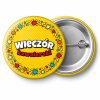 Przypinka Wieczór Kawalerski Wieniec Komiksowych Wybuchów: przypinka na wieczór kawalerski z napisem Wieczór kawalerski – przód i aluminiowy tył z agrafką