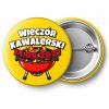 Przypinka Wieczór Kawalerski z Datą Grill i Kiełbaski: przypinka na wieczór kawalerski z napisem Wieczór Kawalerski oraz polem data (np. 14.06.2027) – przód i aluminiowy tył z agrafką