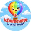 Wzór: Przypinka Z Uśmiechem w Przyszłość Tęczowy Balon – grafika z napisem Z uśmiechem w przyszłość!